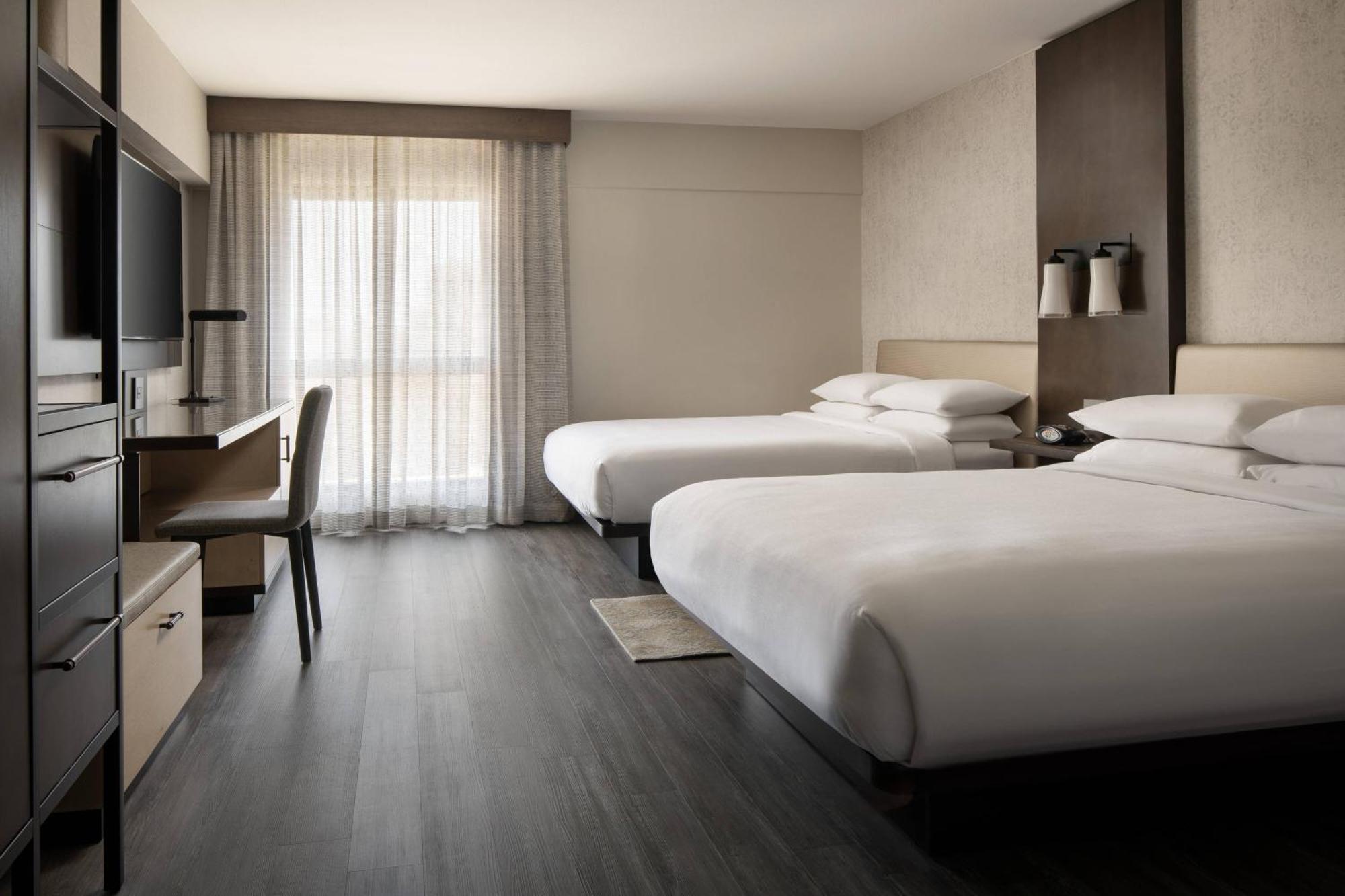 Marriott Riverside At The Convention Center Ngoại thất bức ảnh
