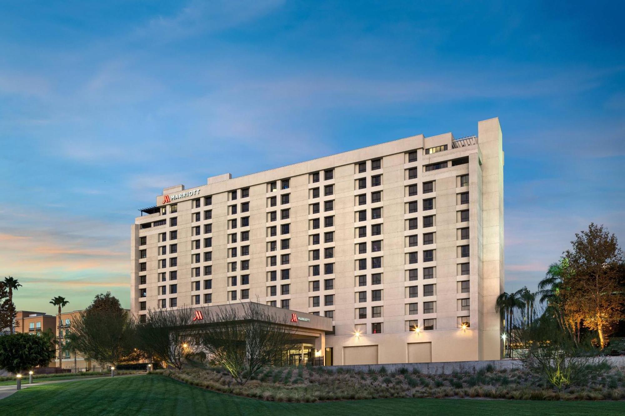 Marriott Riverside At The Convention Center Ngoại thất bức ảnh